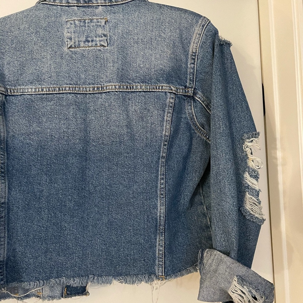 Distressed cropped Jean jacket
